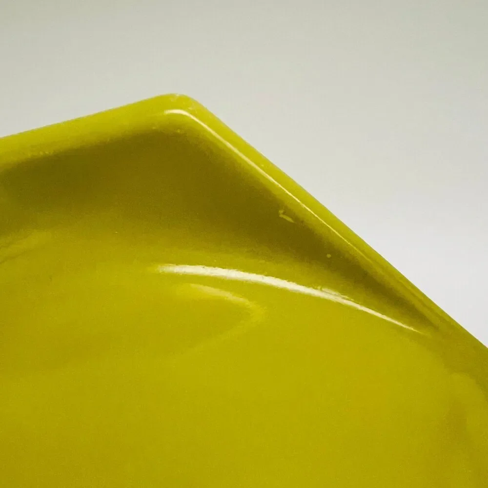 PYREX Verde Avocado Green 043 Cinderella Oval Casserole Dish 1.5 Qt.